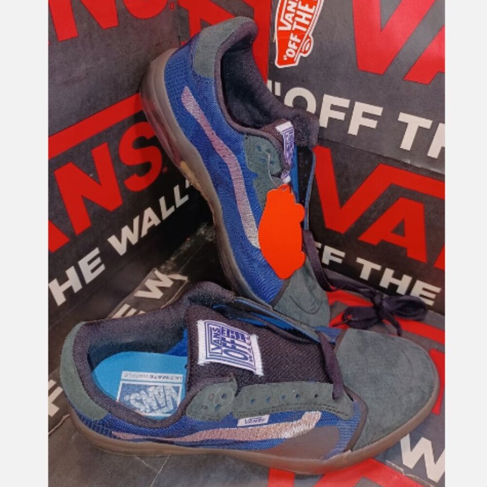 Vans Men’s 7/Women's 8.5 EVDNT Ultimate Waffle Deuce Black Blue Rare VN0A5DY78B2